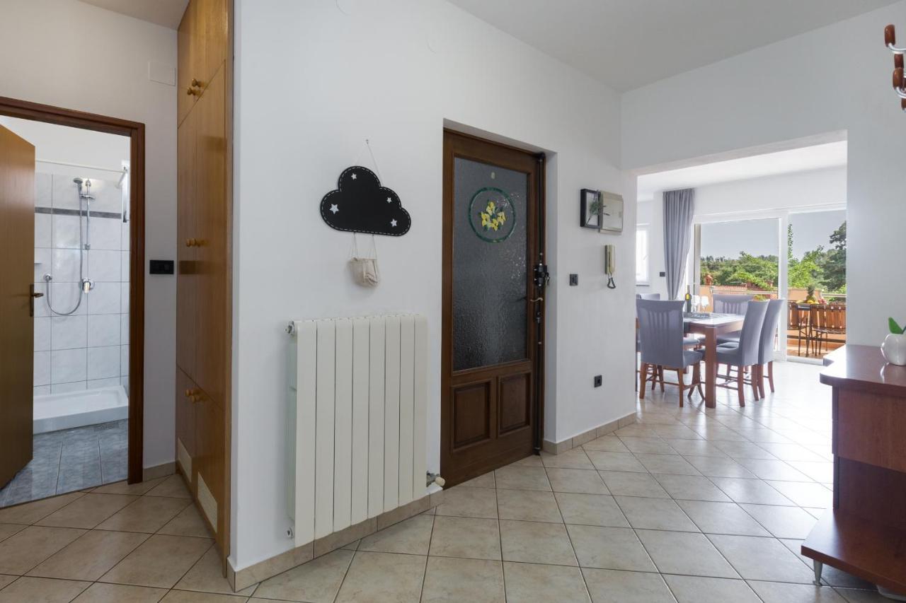 Apartments Emil PUY Eksteriør bilde